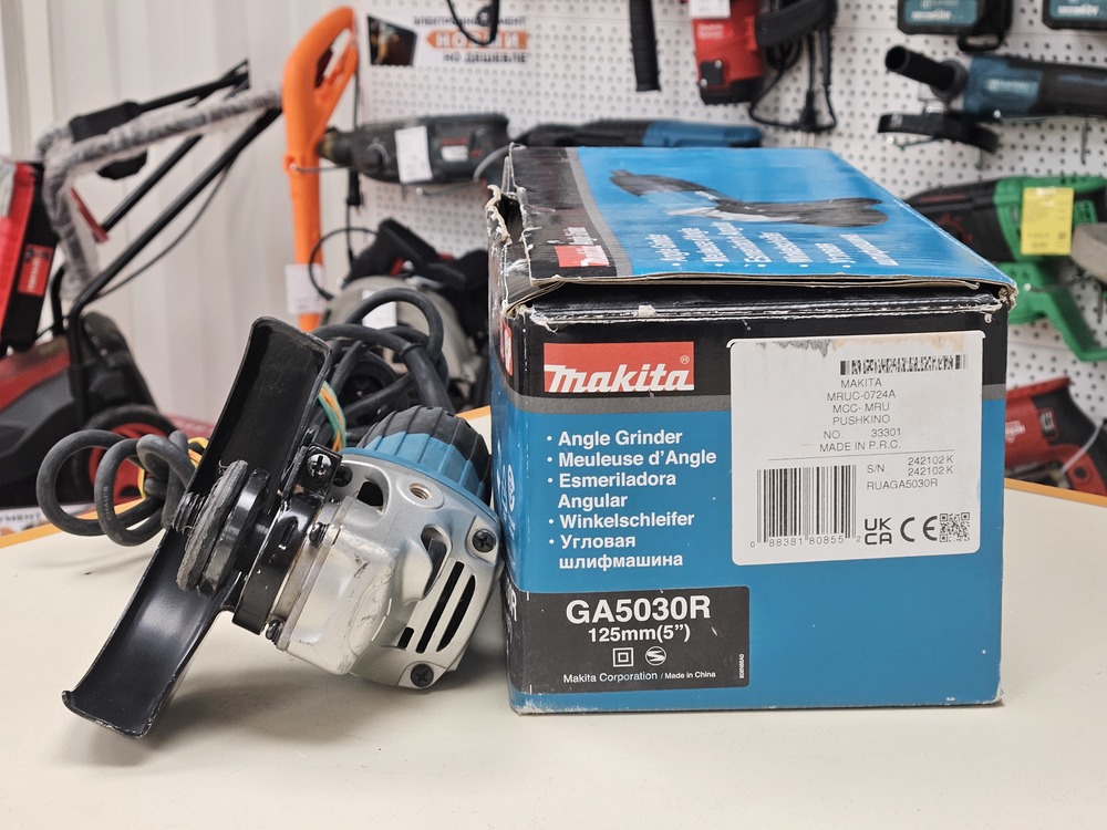 Угловая шлифмашина Makita GA5030R Угловая шлифмашина Makita GA5030R