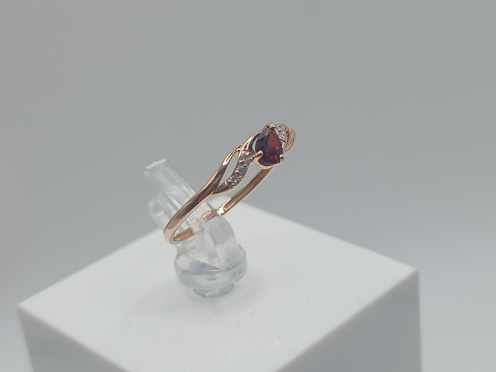 КОЛКМИ585 КОЛЬЦО С КАМНЯМИ (Au 585)