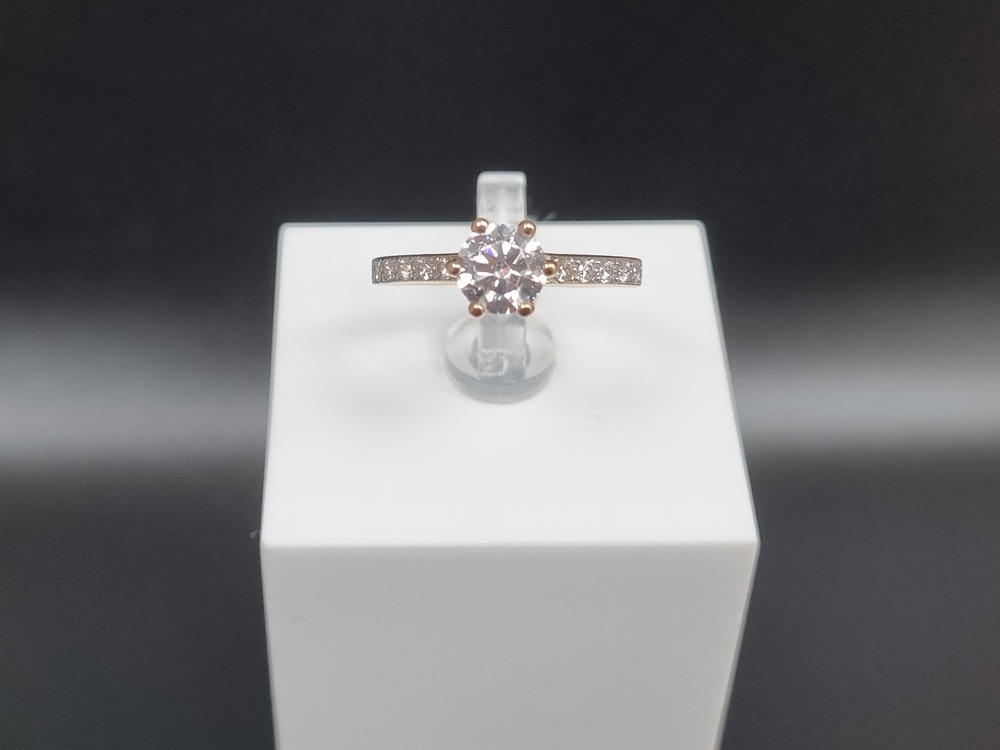 КОЛКМИ585 КОЛЬЦО С КАМНЯМИ (Au 585)