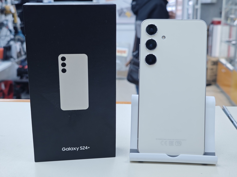 Смартфон Samsung Galaxy S24+ 12/256