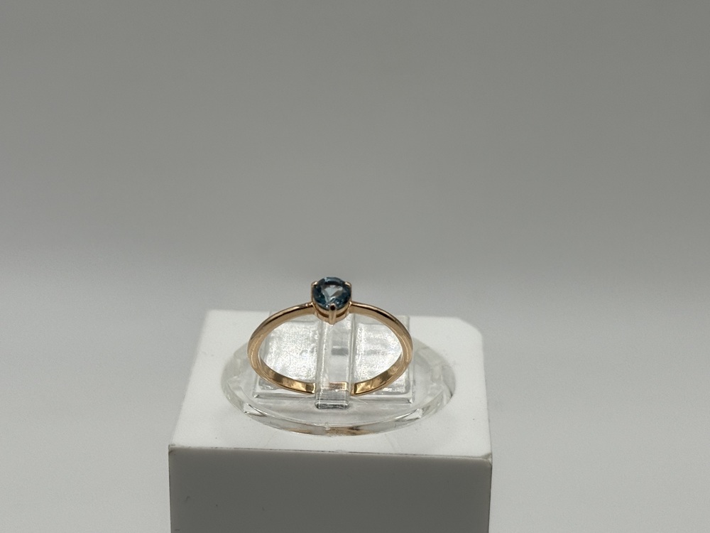 КОЛКМ585 КОЛЬЦО С КАМНЕМ (Au 585)