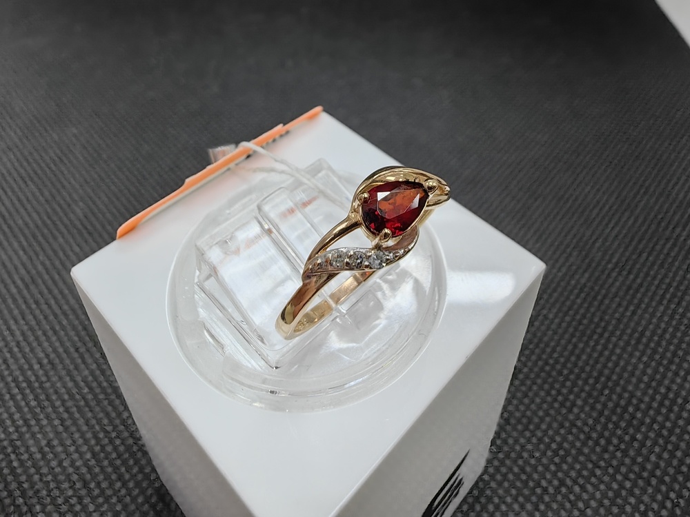 КОЛКМИ585 КОЛЬЦО С КАМНЯМИ (Au 585) КОЛКМИ585 КОЛЬЦО С КАМНЯМИ (Au 585)