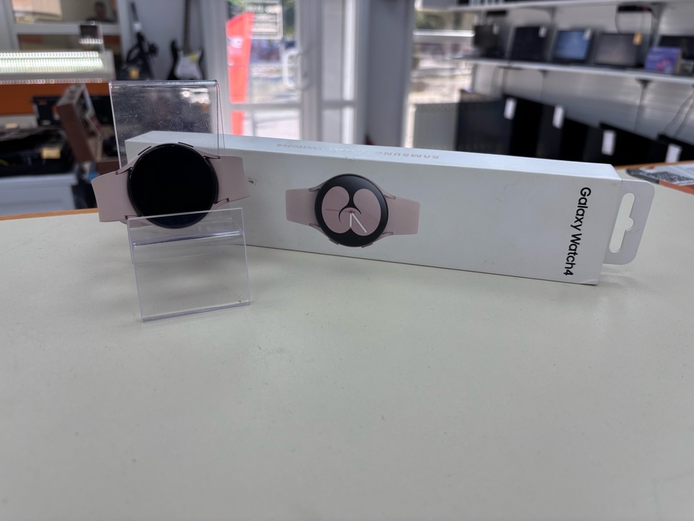 Смарт-часы Samsung Galaxy Watch 4 40mm