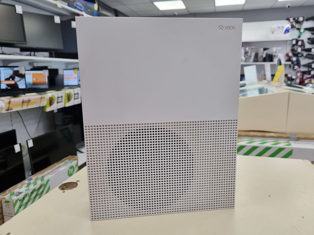 Игровая приставка Xbox One S 500Gb