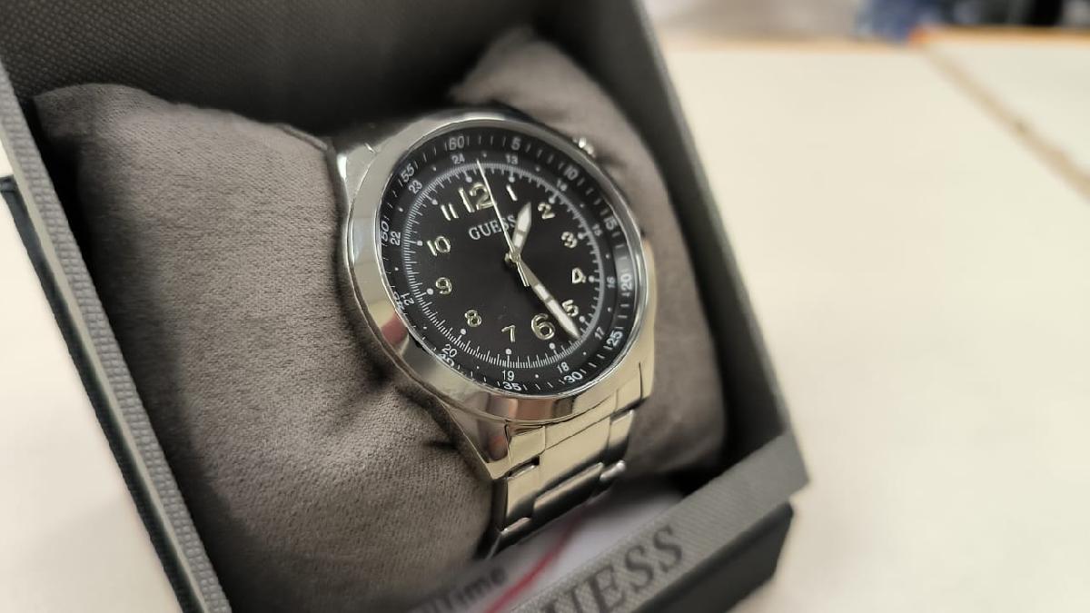 Часы наручные GUESS GW0493G1