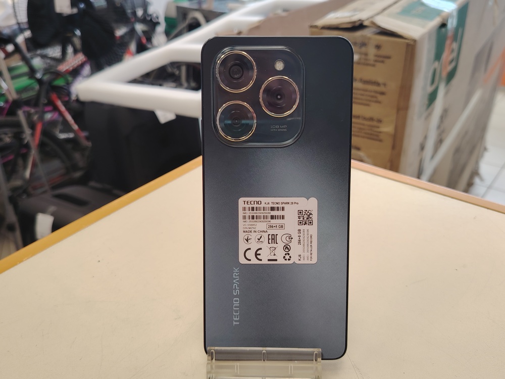 Смартфон Tecno SPARK 20 PRO 8/256