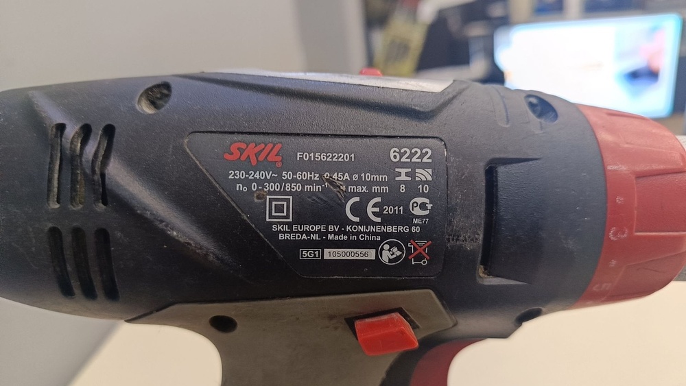 Дрель-безударная Skil F01561110