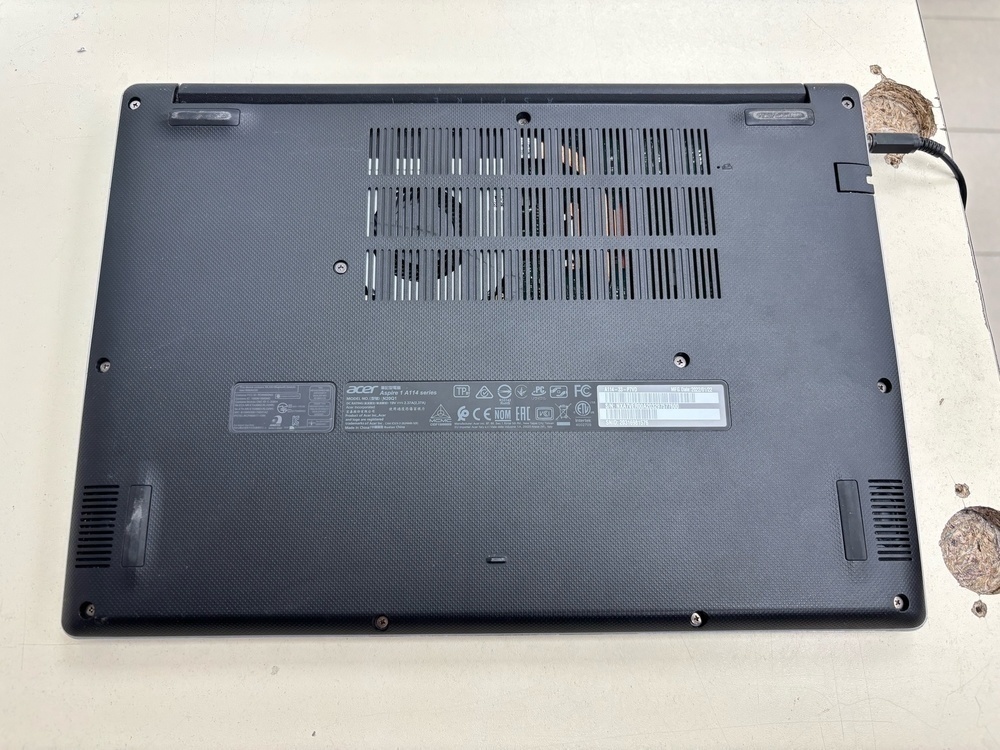 Ноутбук Acer; Silver N6000, Intel UHD Graphics, 8 Гб, 120 Гб, Нет