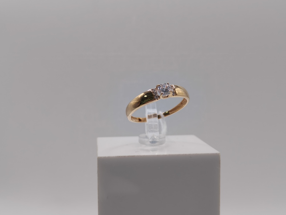 КОЛКМИ585 КОЛЬЦО С КАМНЯМИ (Au 585)