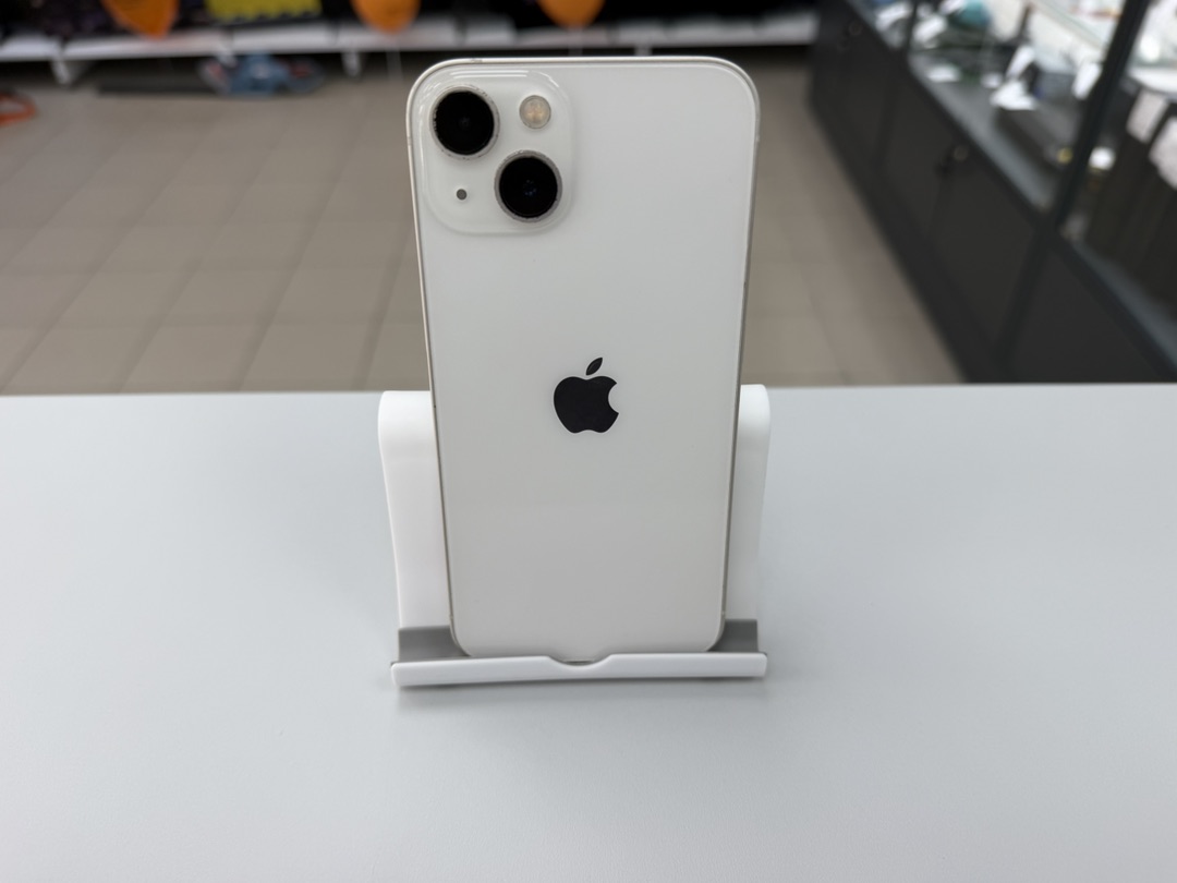 Смартфон Apple iPhone 13 128Gb