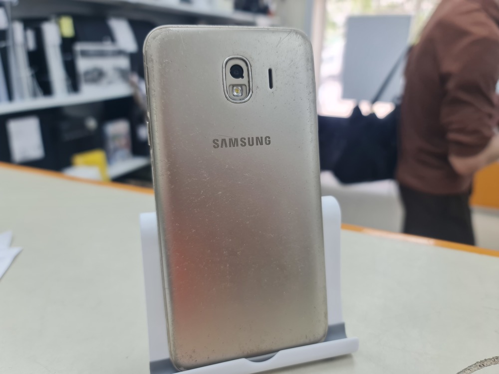 Смартфон Samsung Galaxy J4 2018 2/16