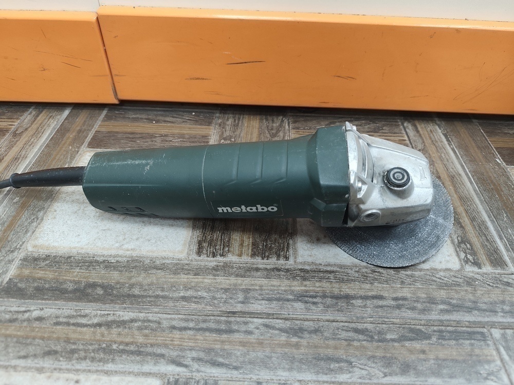 Угловая шлифмашина Metabo W850-125