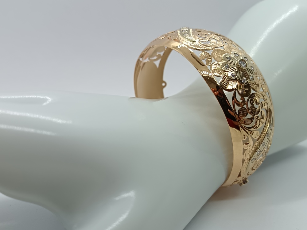 БРАСЛЕТ С КАМНЯМИ (Au 585)