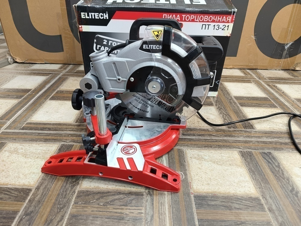 Торцовочная пила Elitech ПТ 1321