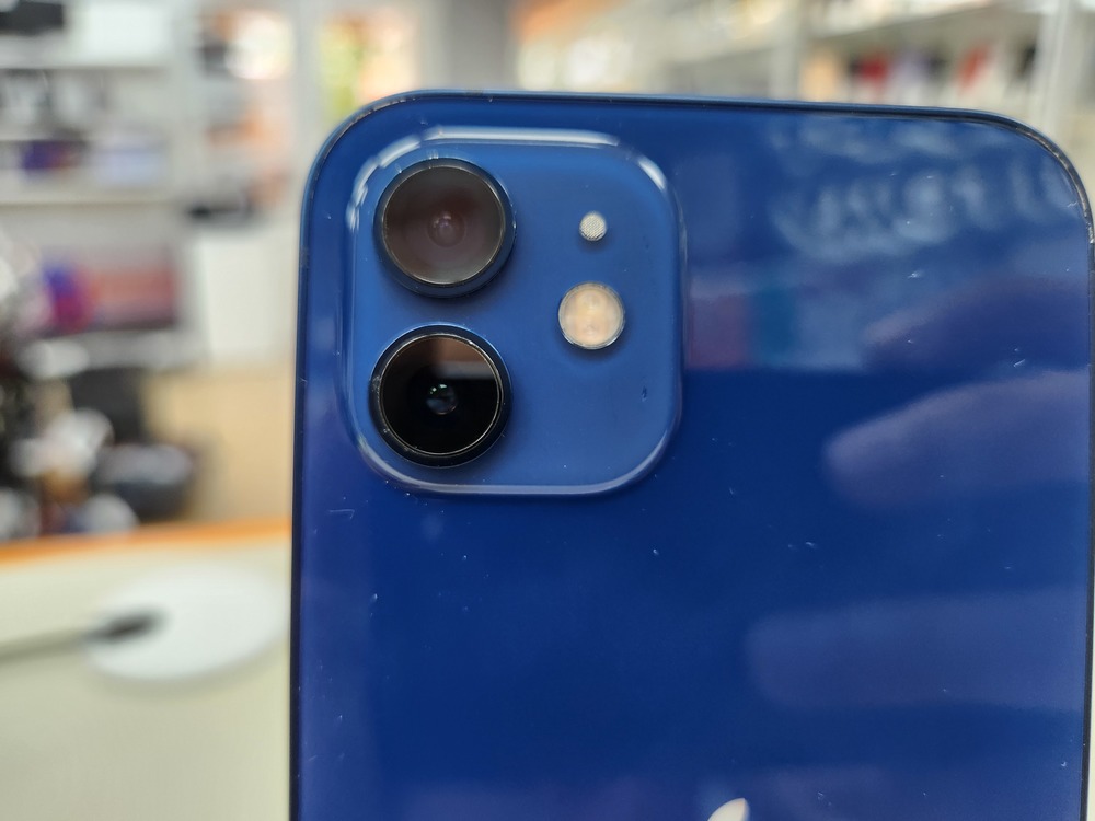Смартфон Apple iPhone 12 128Gb