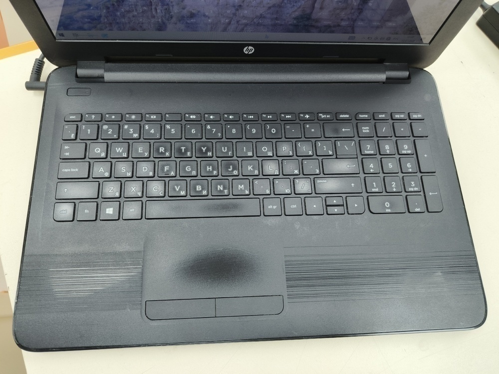 Ноутбук HP; A9-9410, Radeon R5 series, 8 Гб, Нет, 500 Гб