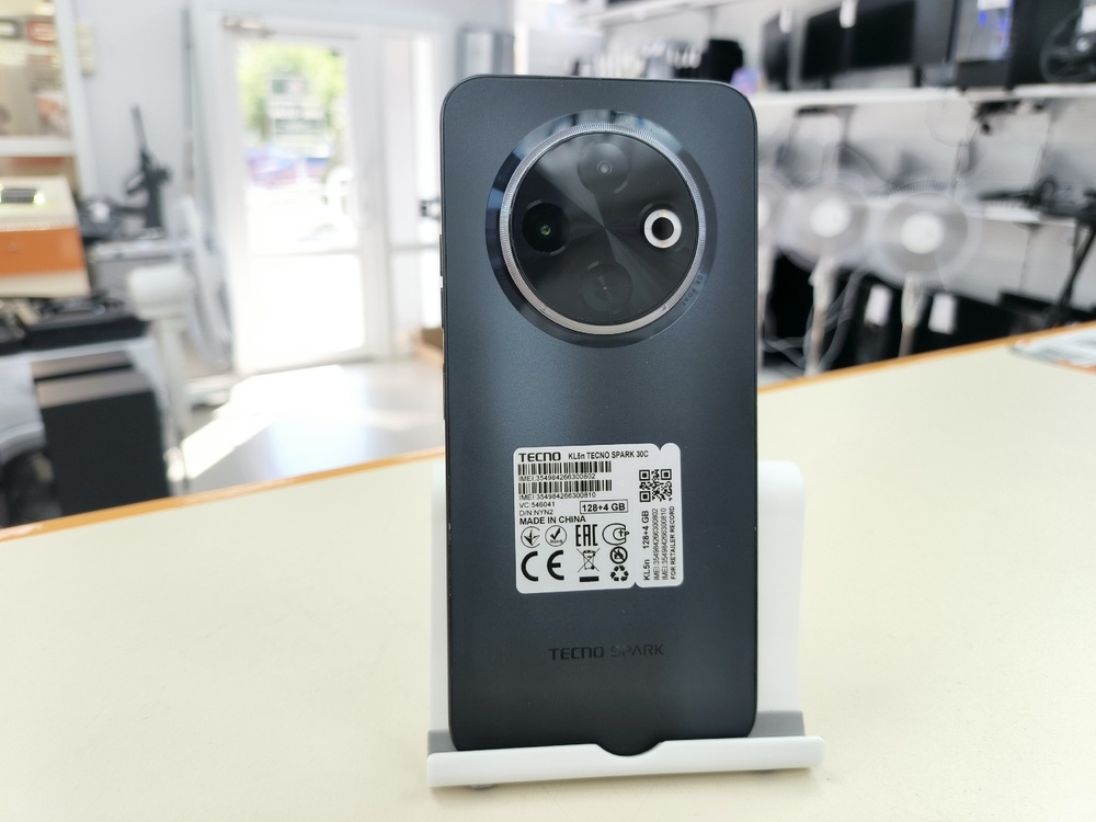 Смартфон Tecno Spark 30C 4/128
