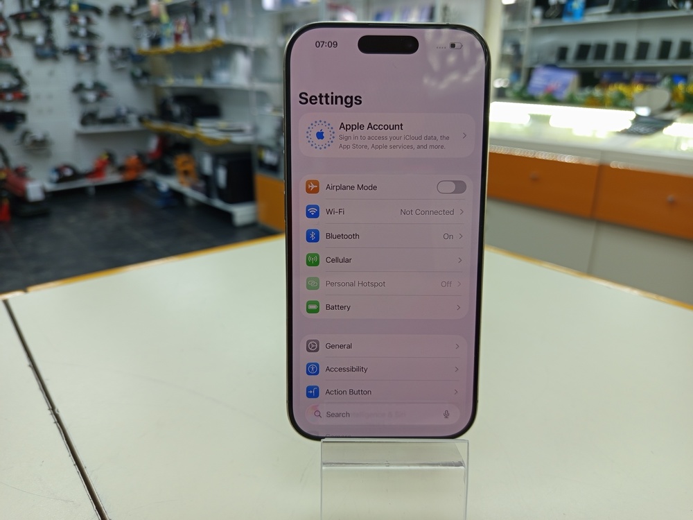 Смартфон Apple Iphone 16 Pro 128Gb