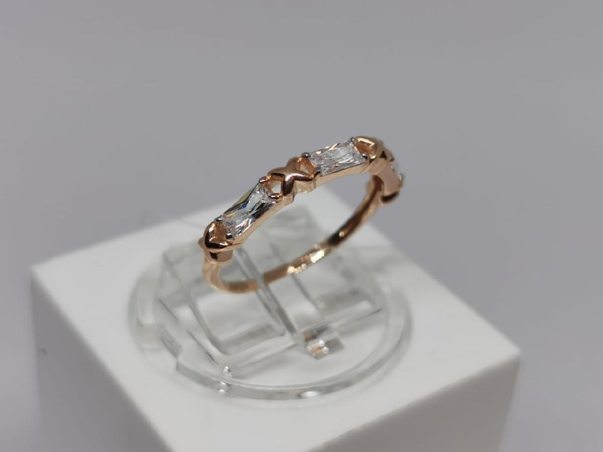 КОЛЬЦО С КАМНЯМИ (Au 585)