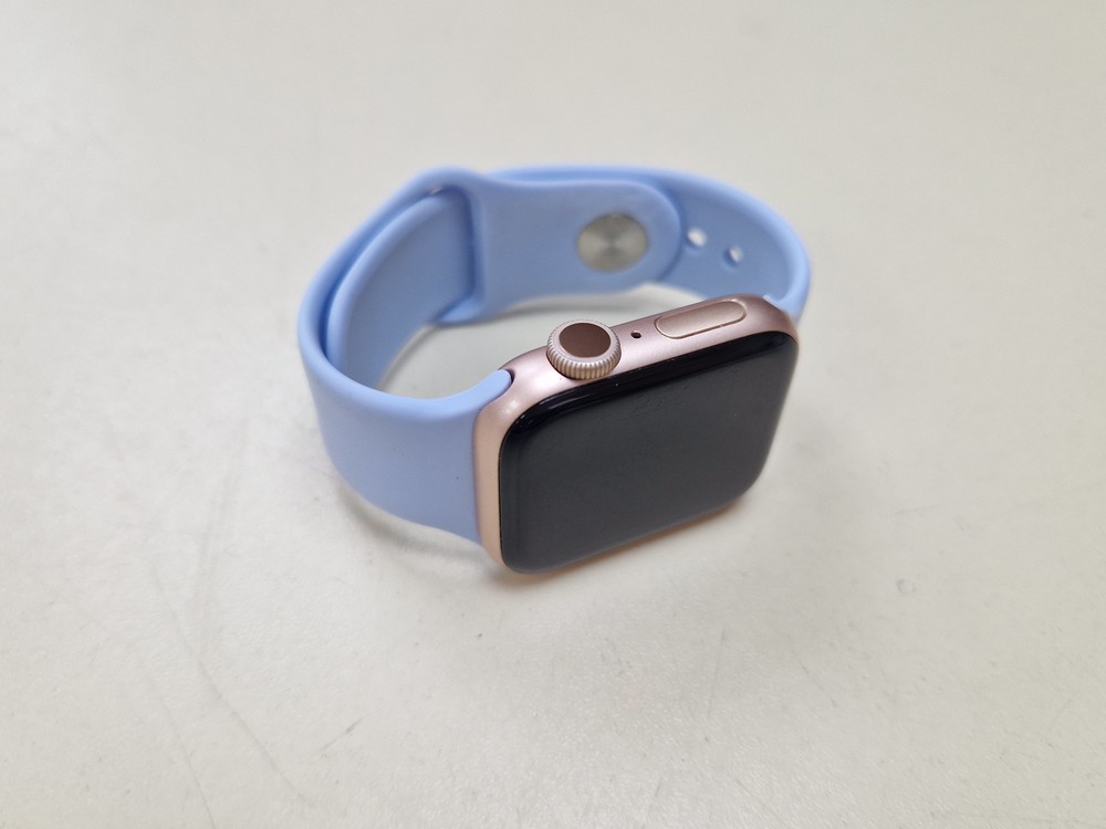 Смарт-часы Apple Watch Series 5 40 мм