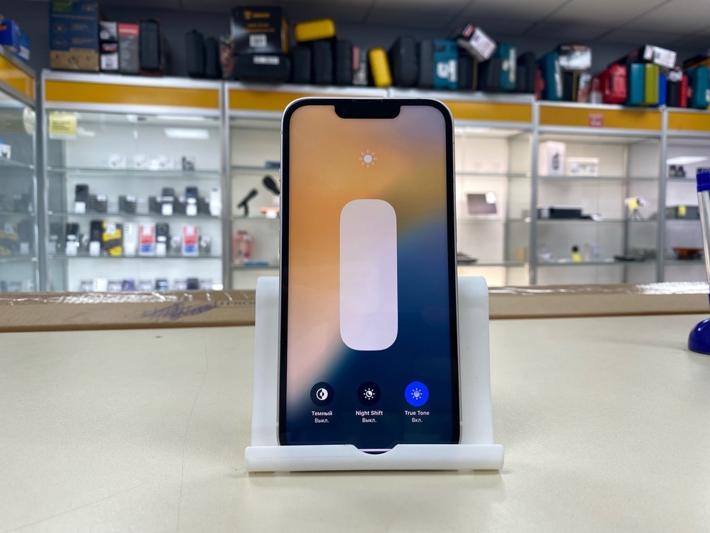 Смартфон Apple iPhone 13 128Gb