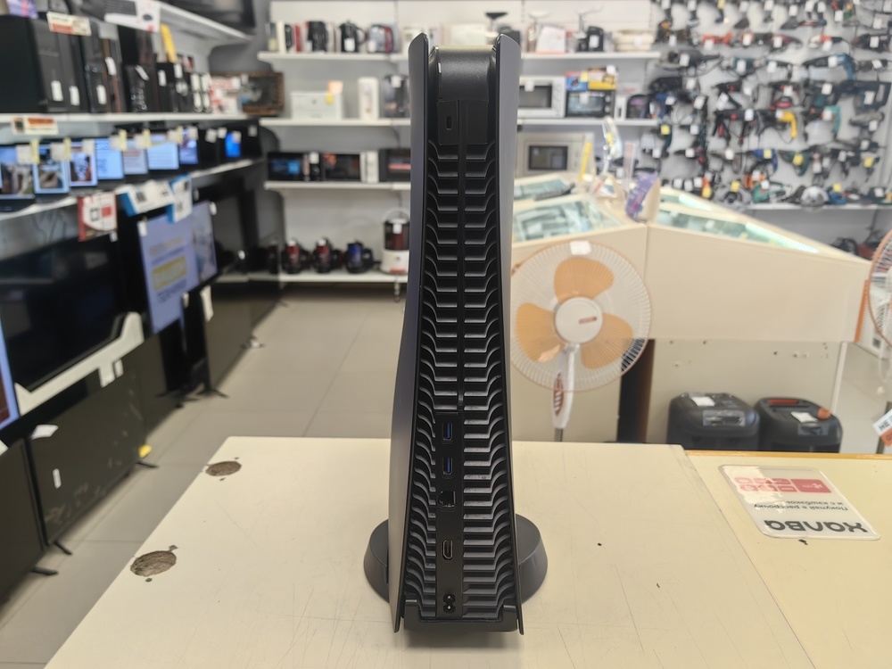 Игровая приставка PlayStation 5 825Gb (С дисководом)