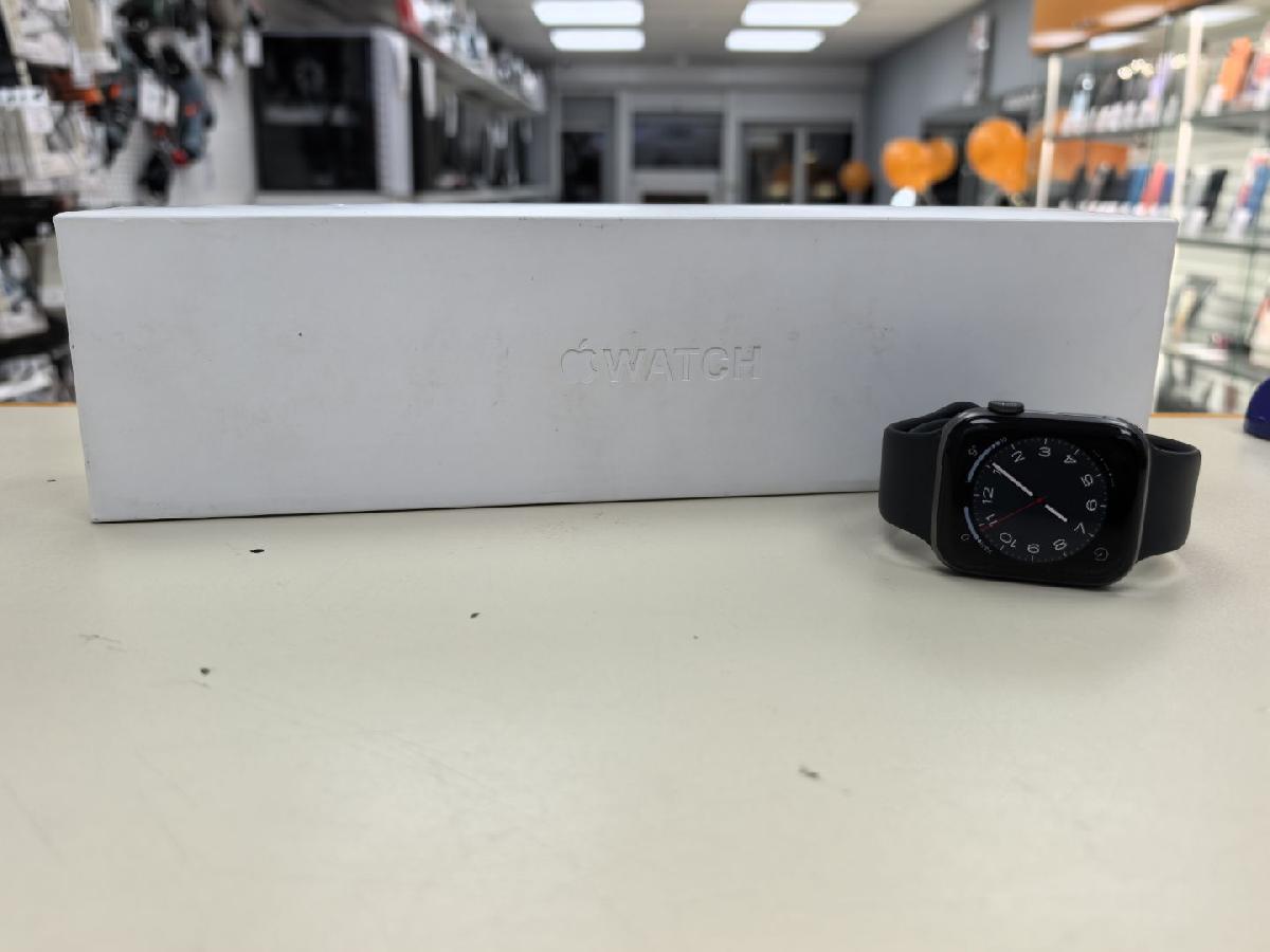 Смарт-часы Apple Watch Series 5 44 мм