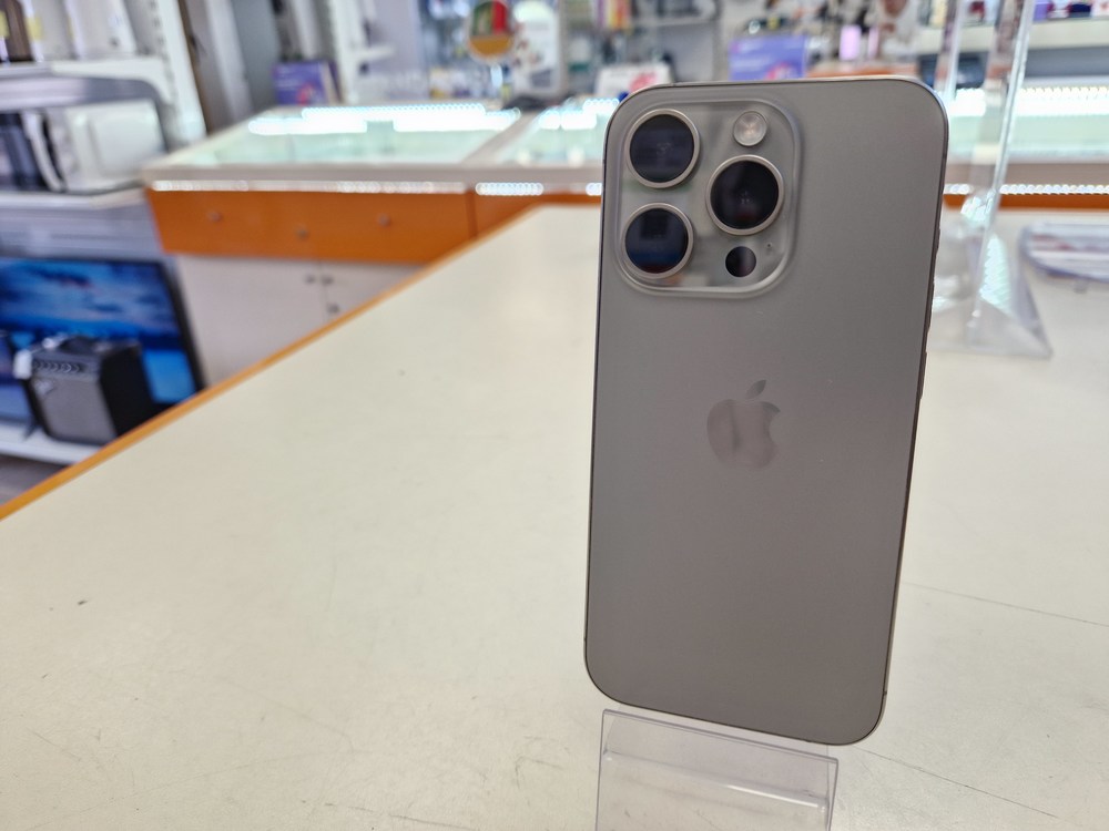Смартфон Apple Iphone 15 Pro 128Gb