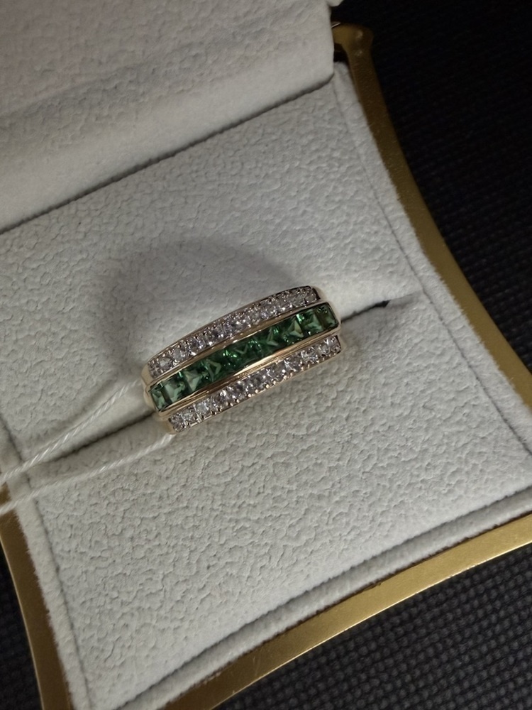 КОЛКМИ585 КОЛЬЦО С КАМНЯМИ (Au 585)