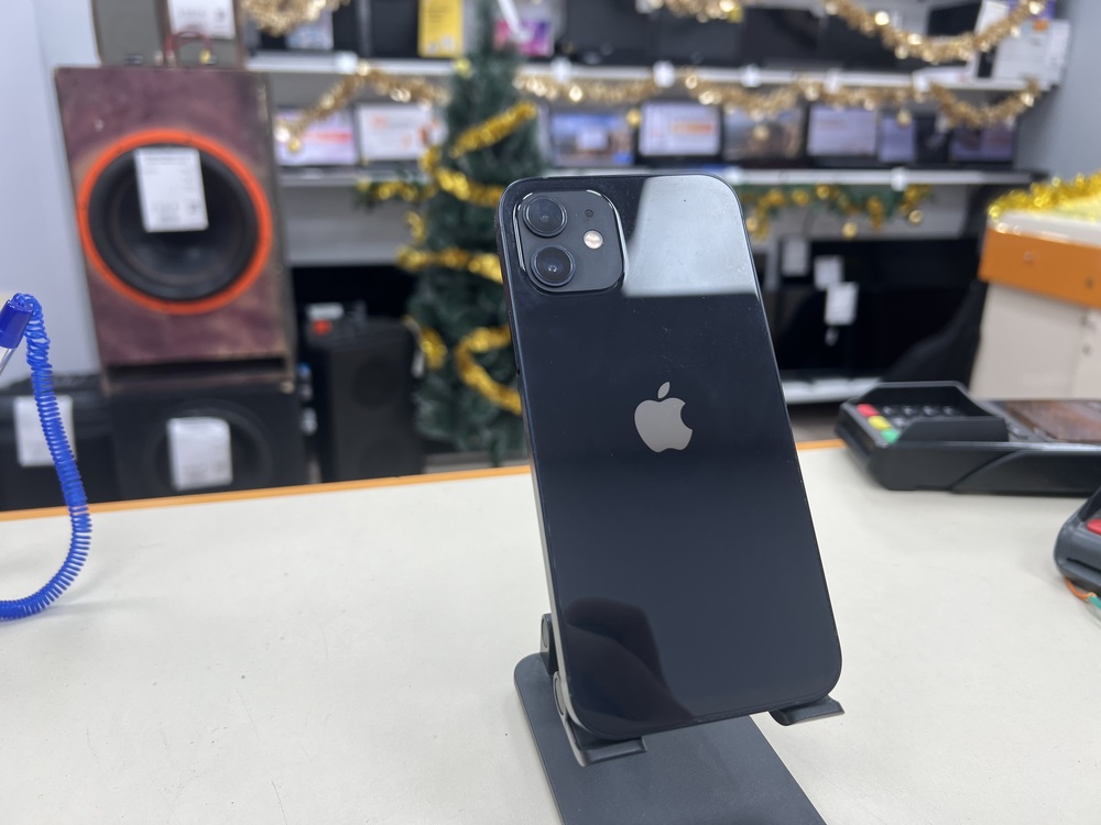 Смартфон Apple iPhone 12 64Gb