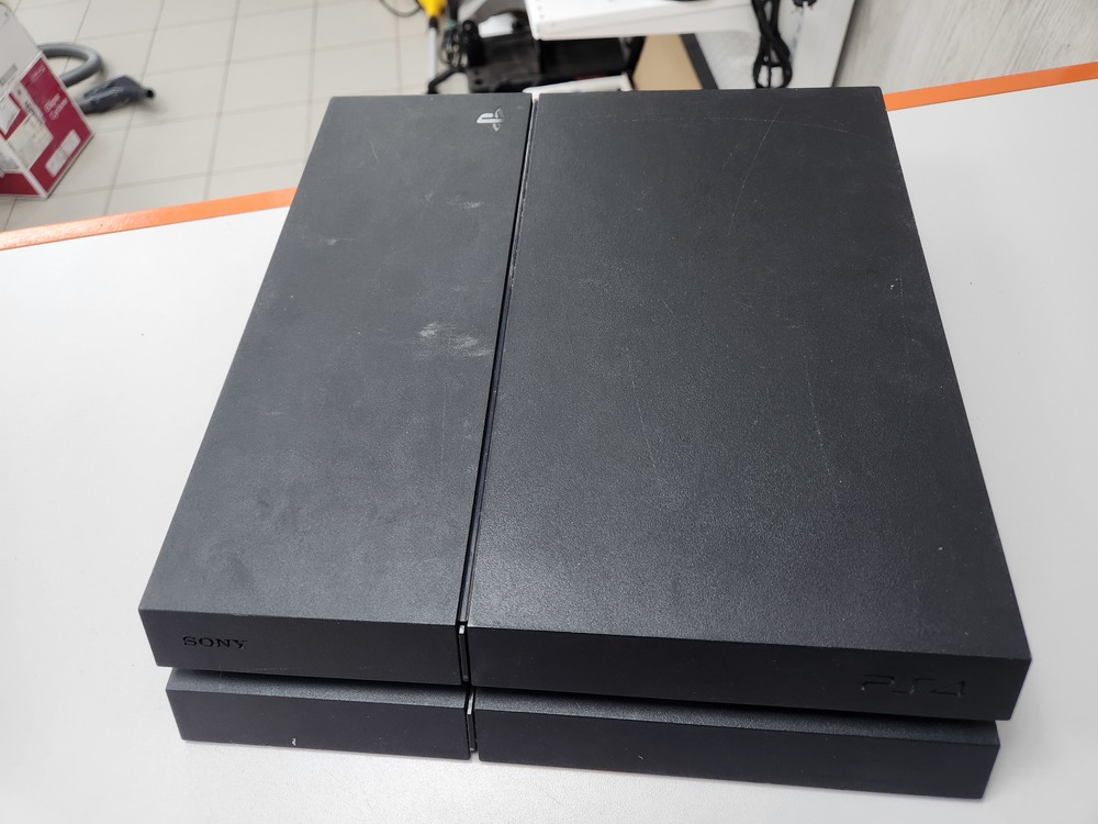 Игровая приставка PlayStation 4 FAT 1Tb