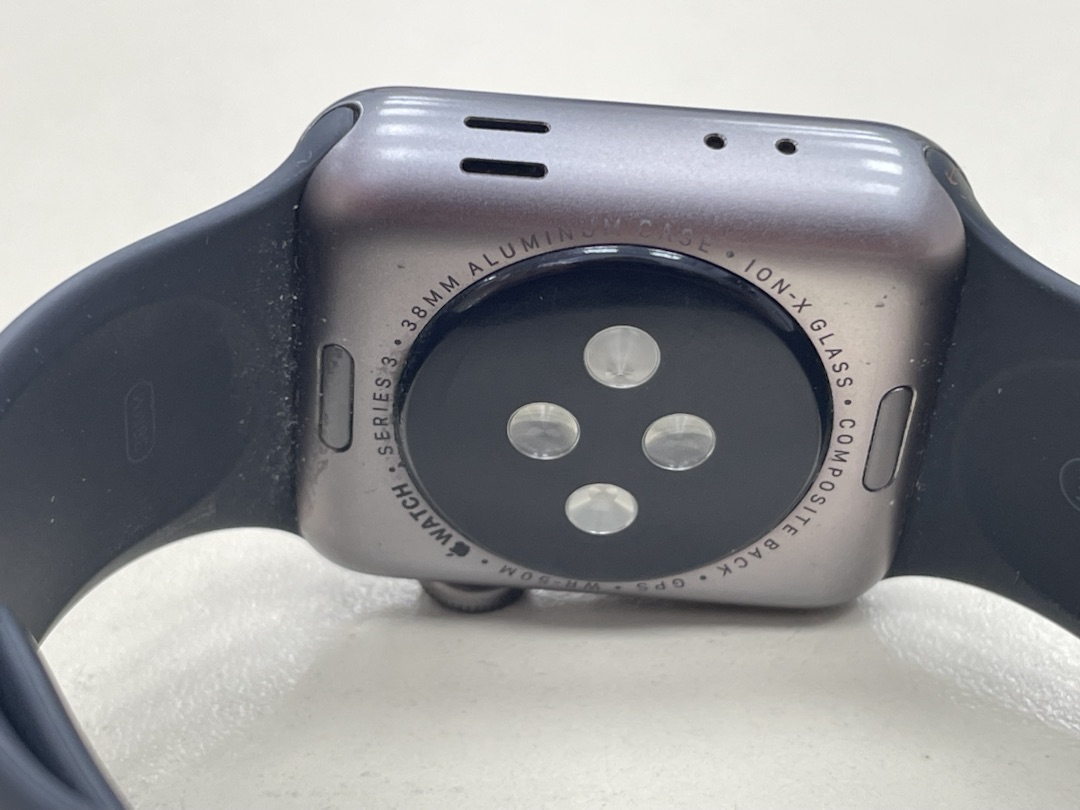 Смарт-часы Apple Watch Series 3 38 мм