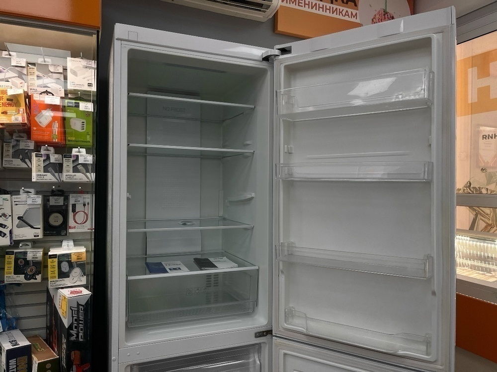 Холодильник Haier C2F536CWMV