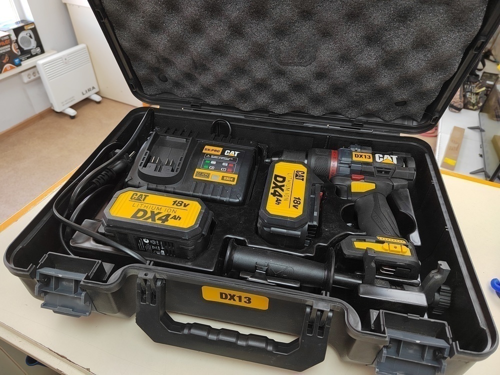 ДРЕЛЬ-ШУРУПОВЕРТ CAT DX13