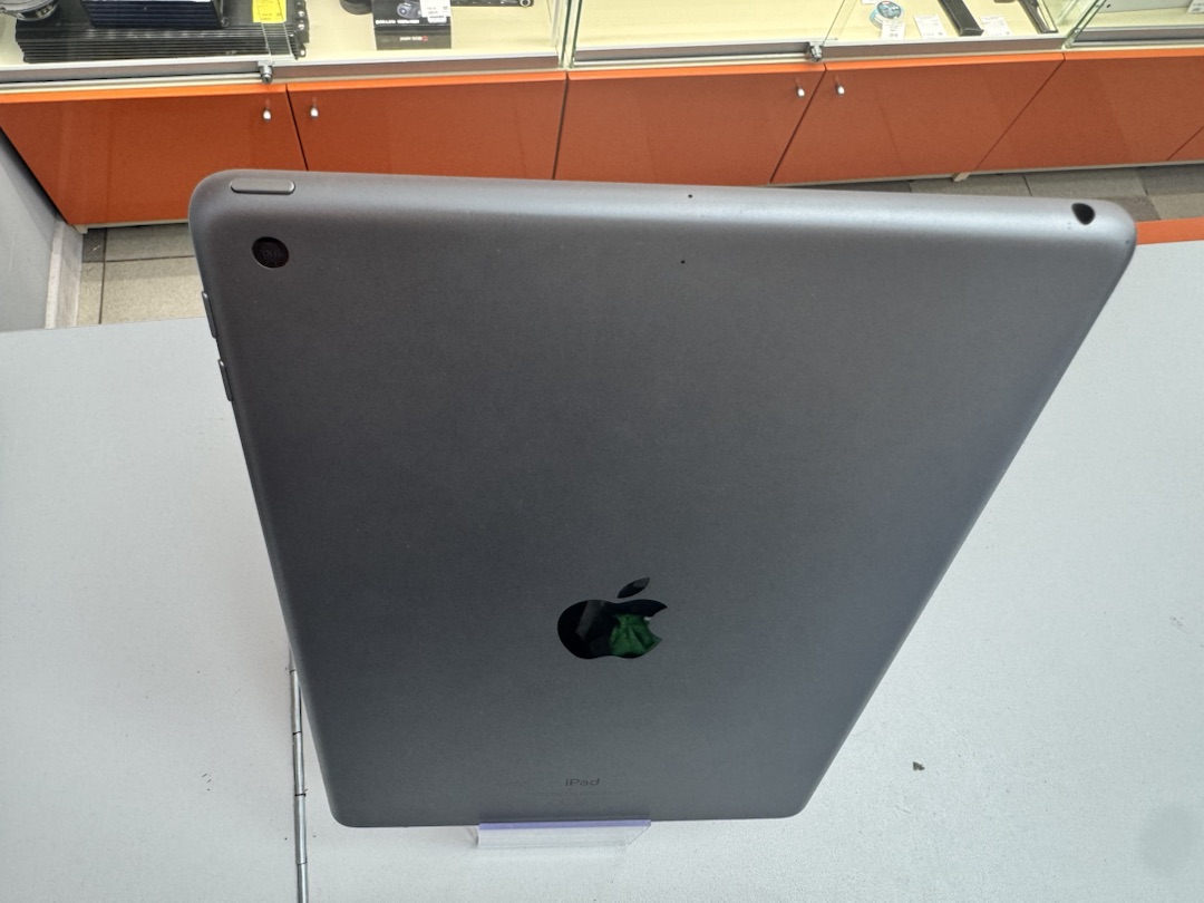 Планшет Apple IPad 6 32 ГБ A1893 (Wi-Fi)