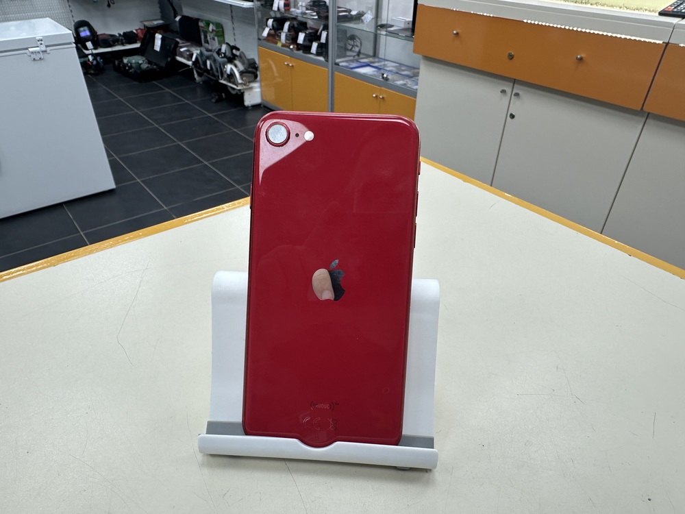 Смартфон Apple iPhone SE 2020 64Gb
