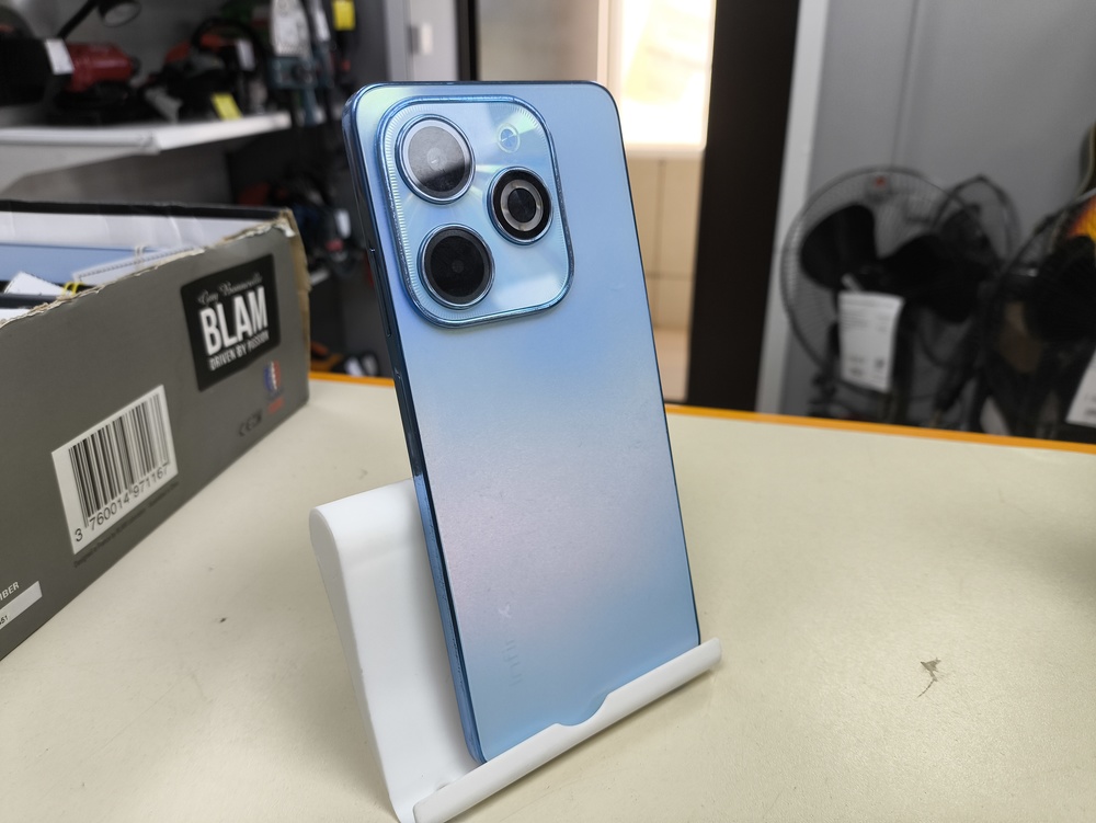 Смартфон Infinix HOT 40i 8/256