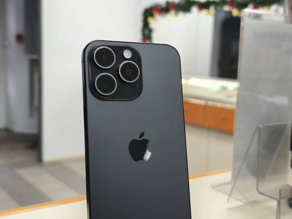 Смартфон Apple iPhone 15 Pro Max 256Gb