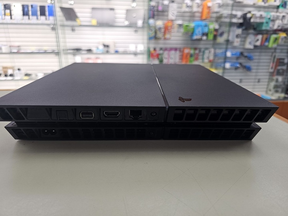 Игровая приставка PlayStation 4 FAT 1Tb