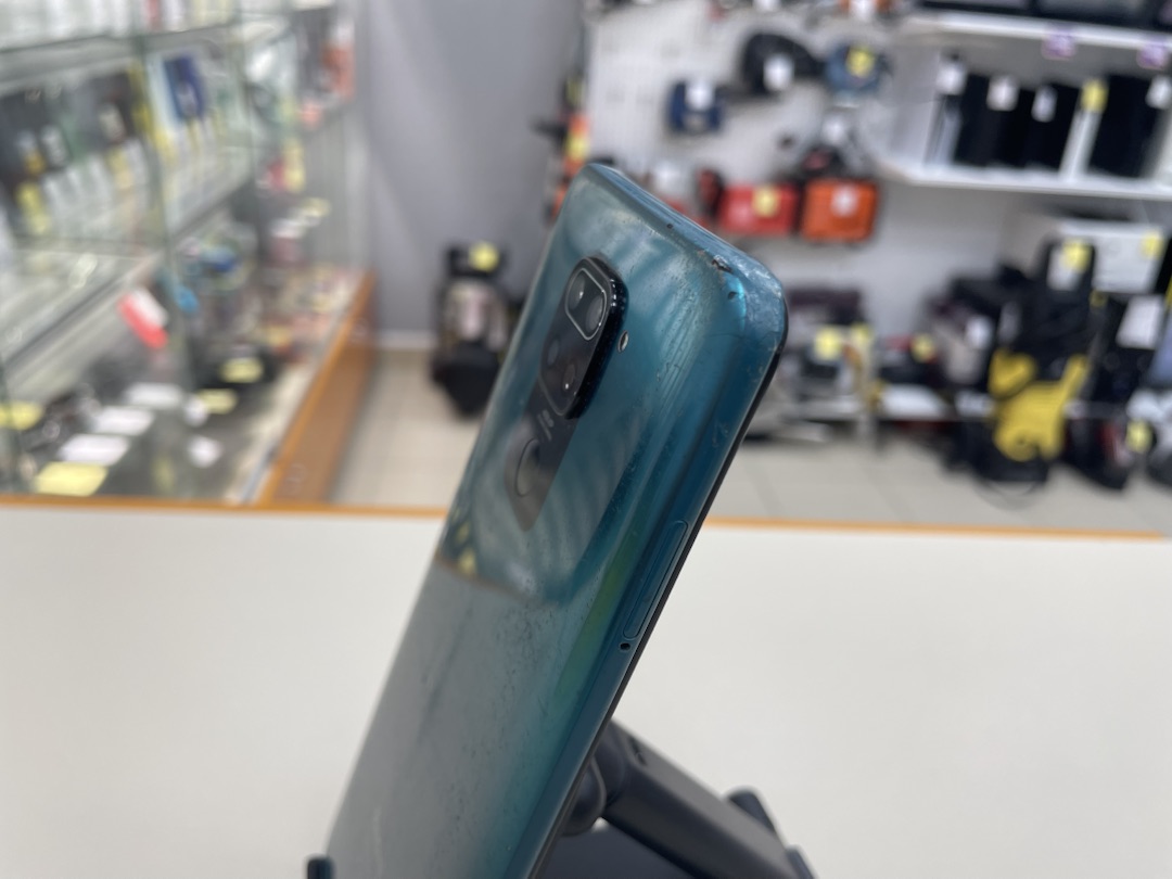 Смартфон Xiaomi Redmi Note 9 4/128