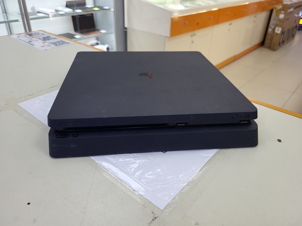Игровая приставка PlayStation 4 Slim 1Tb Игровая приставка PlayStation 4 Slim 1Tb
