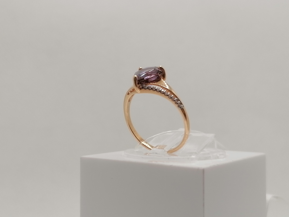 715556 КОЛЬЦО С КАМНЯМИ (Au 585)