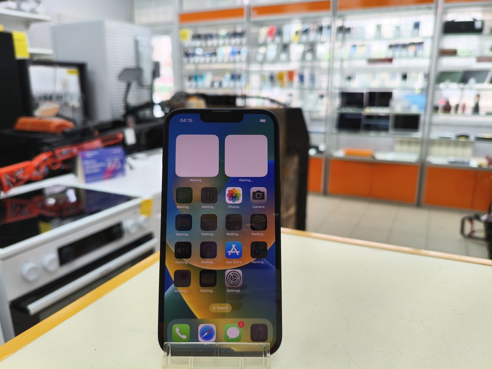 Смартфон Apple iPhone 13 256Gb