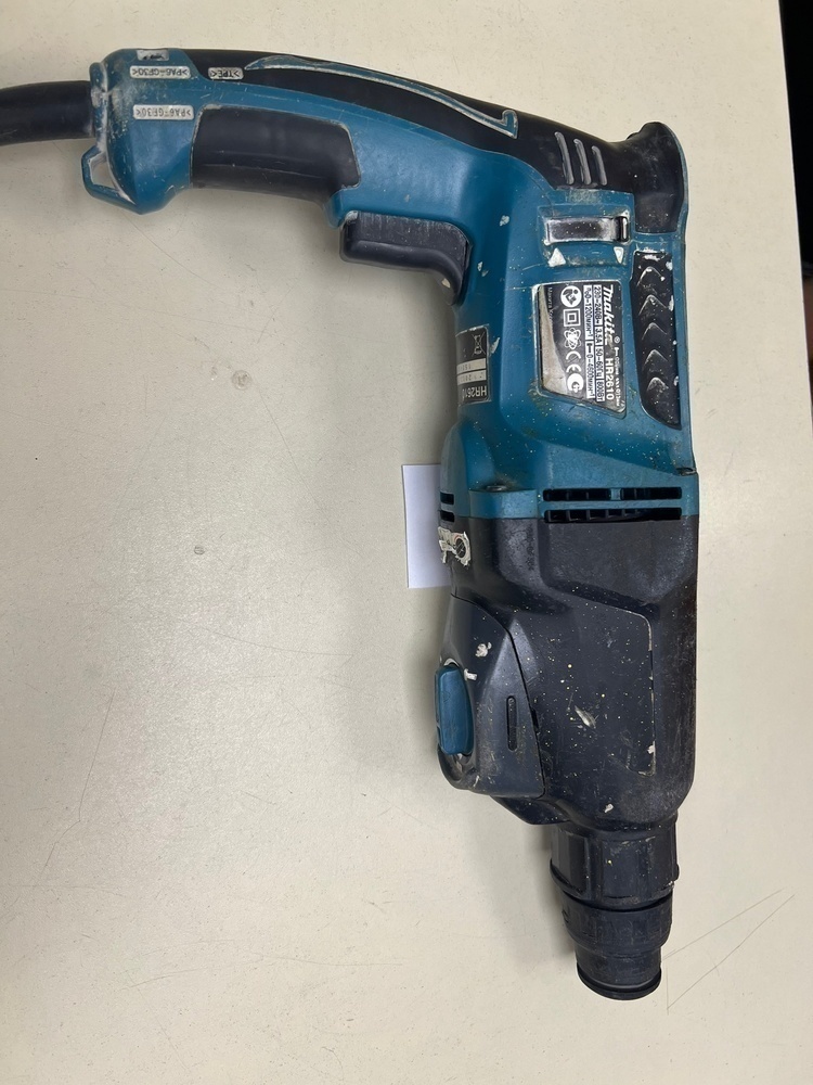 Перфоратор Makita HR2610