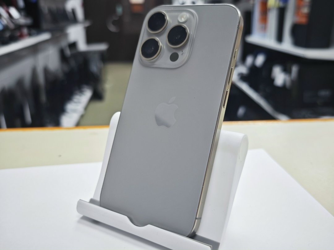 Смартфон Apple Iphone 15 Pro 512 Gb