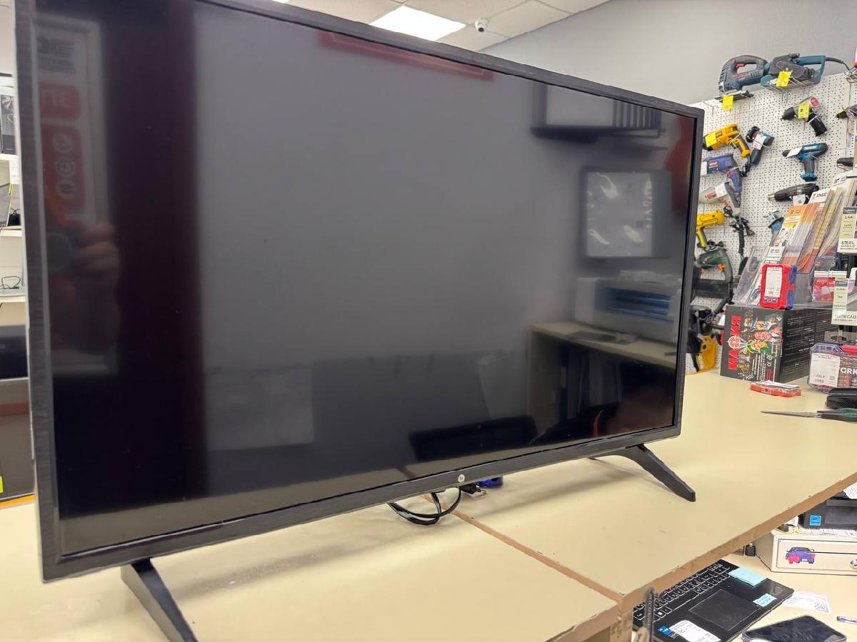 LED Телевизор Dexp F42F7000C/G