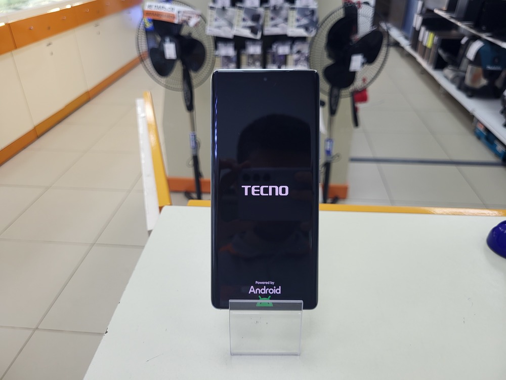 Смартфон Tecno SPARK 20 PRO + 8/256