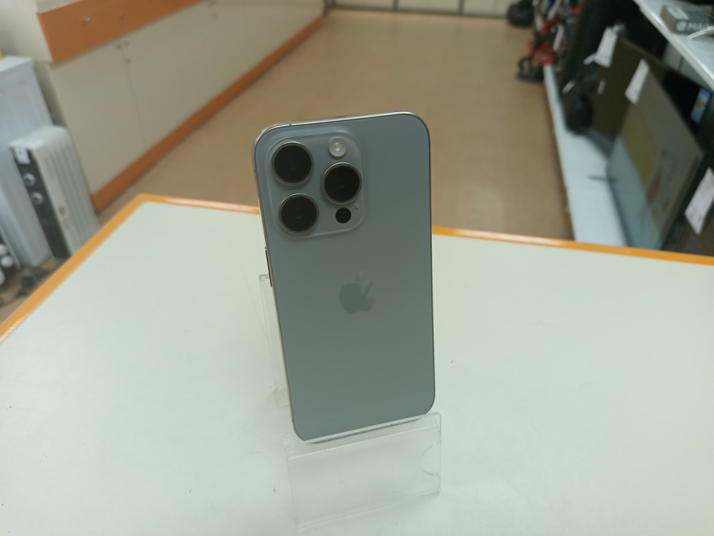 Смартфон Apple Iphone 15 Pro 128Gb