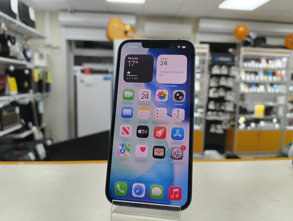 Смартфон Apple iPhone 13 128Gb