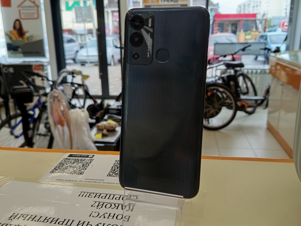 Смартфон Infinix HOT 12i 4/64